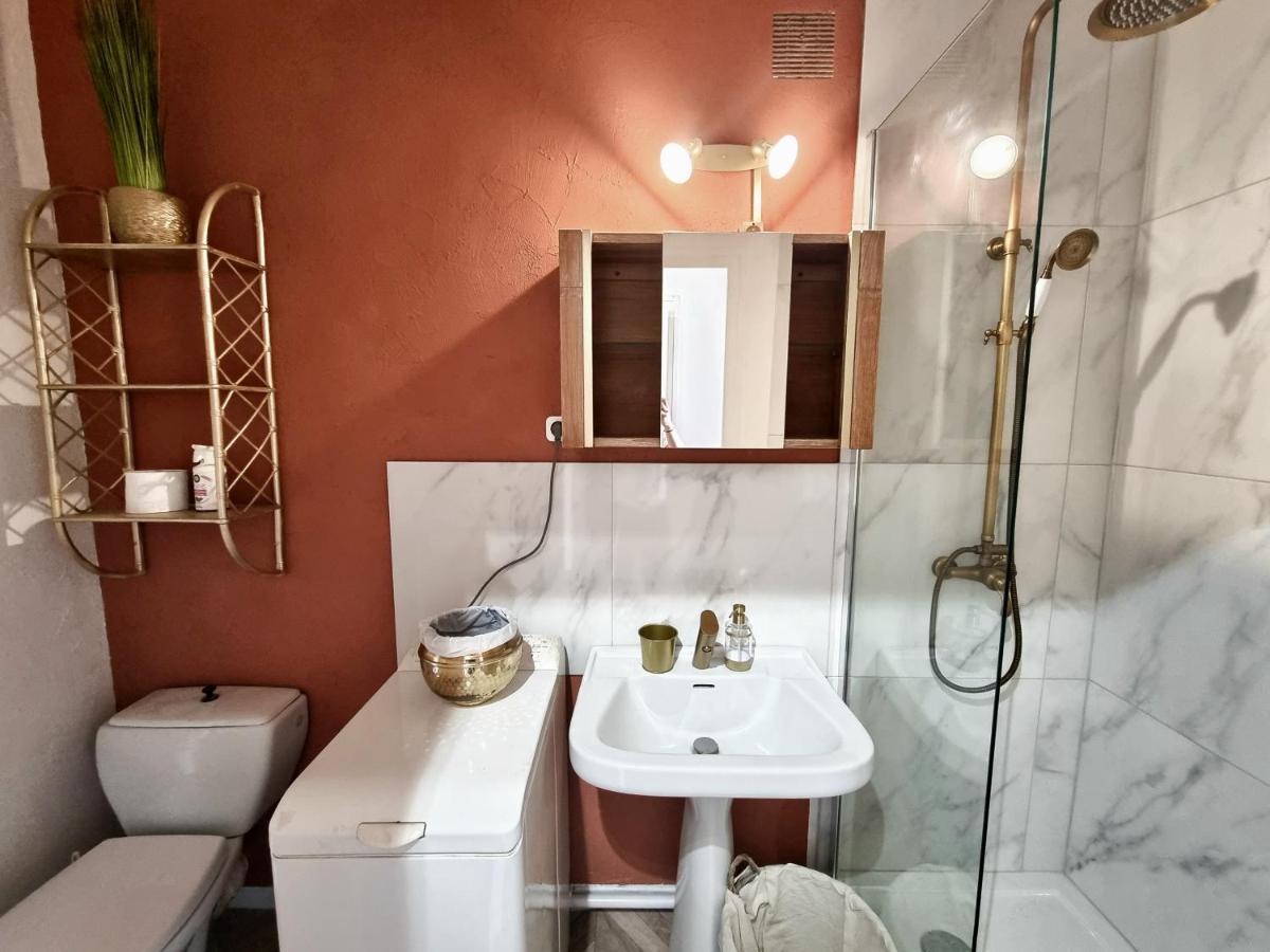 Studio Avec Superbe Vue 5Min A Pied Des Thermes Bagnoles de l'Orne Normandie ภายนอก รูปภาพ